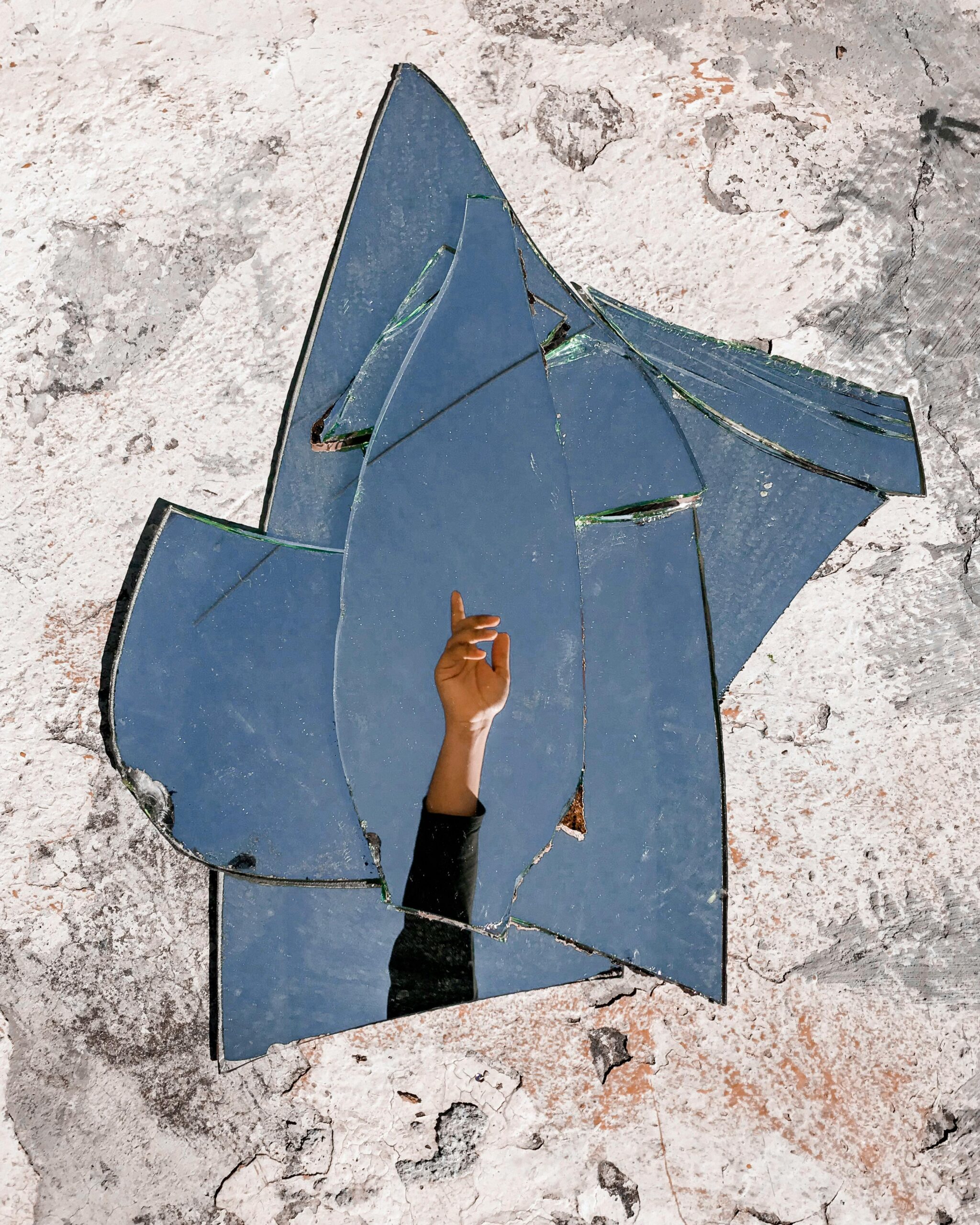 Just like a mirror cracks under pressure, so does inclusive leadership. Let this article serve as a mirror to your own leadership practices.